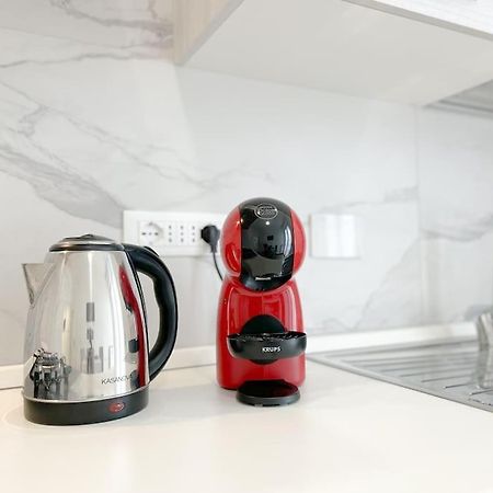 Elegant Apartment - Wifi - Smart Tv - Netflix Генуя Екстер'єр фото