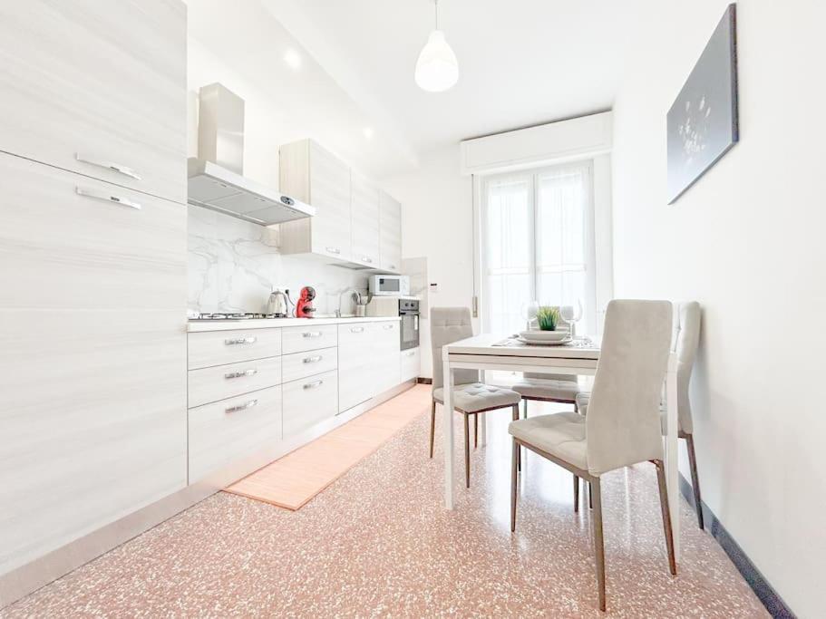 Elegant Apartment - Wifi - Smart Tv - Netflix Генуя Екстер'єр фото